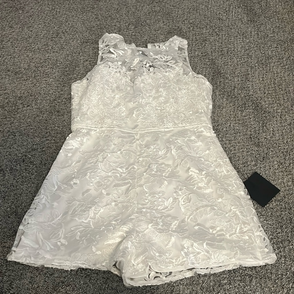 Lulus size M, white one piece shorts